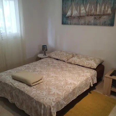 Studio Apartman Violeta Ii - 50m From The *
