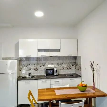 Апартаменты Studio Apartman Violeta Ii - 50m From The Трогир